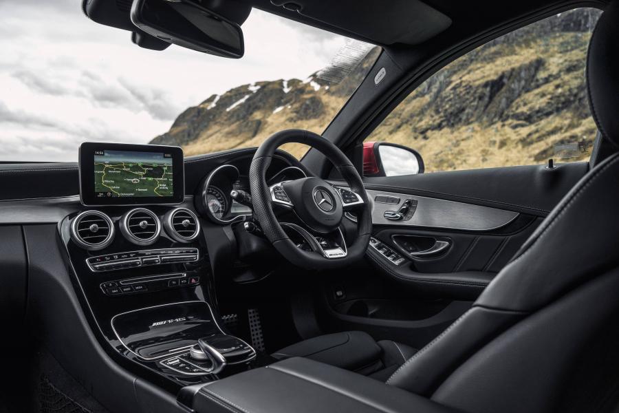  Mercedes-AMG C63 Estate 2015 года  (UK) (фото 17 из 30)